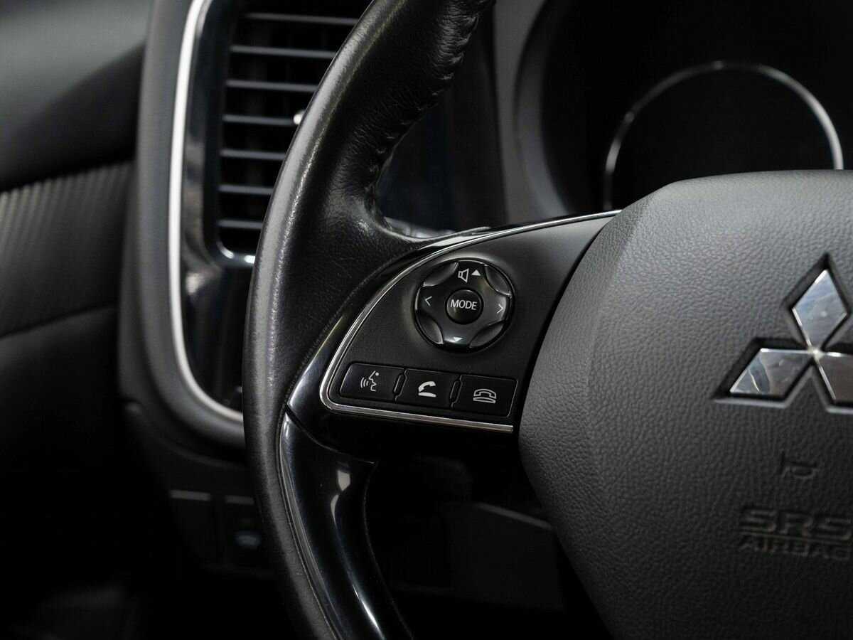 Mitsubishi Outlander, 2015 Фото №17