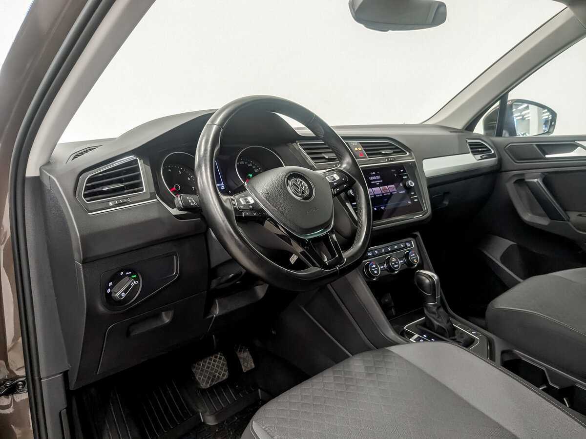 Volkswagen Tiguan, 2019 Фото №16