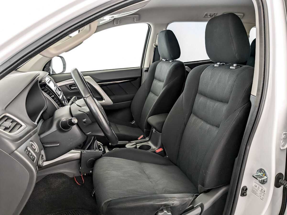 Mitsubishi Pajero Sport, 2018 Фото №20