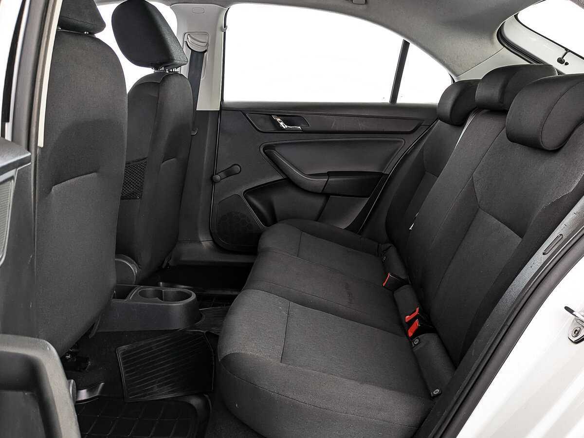 Skoda Rapid, 2017 Фото №18