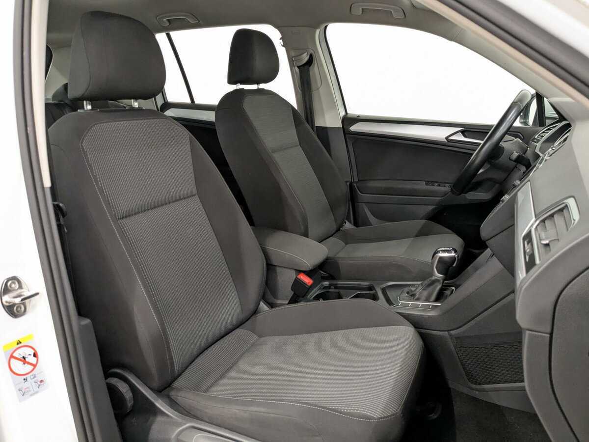 Volkswagen Tiguan, 2021 Фото №23