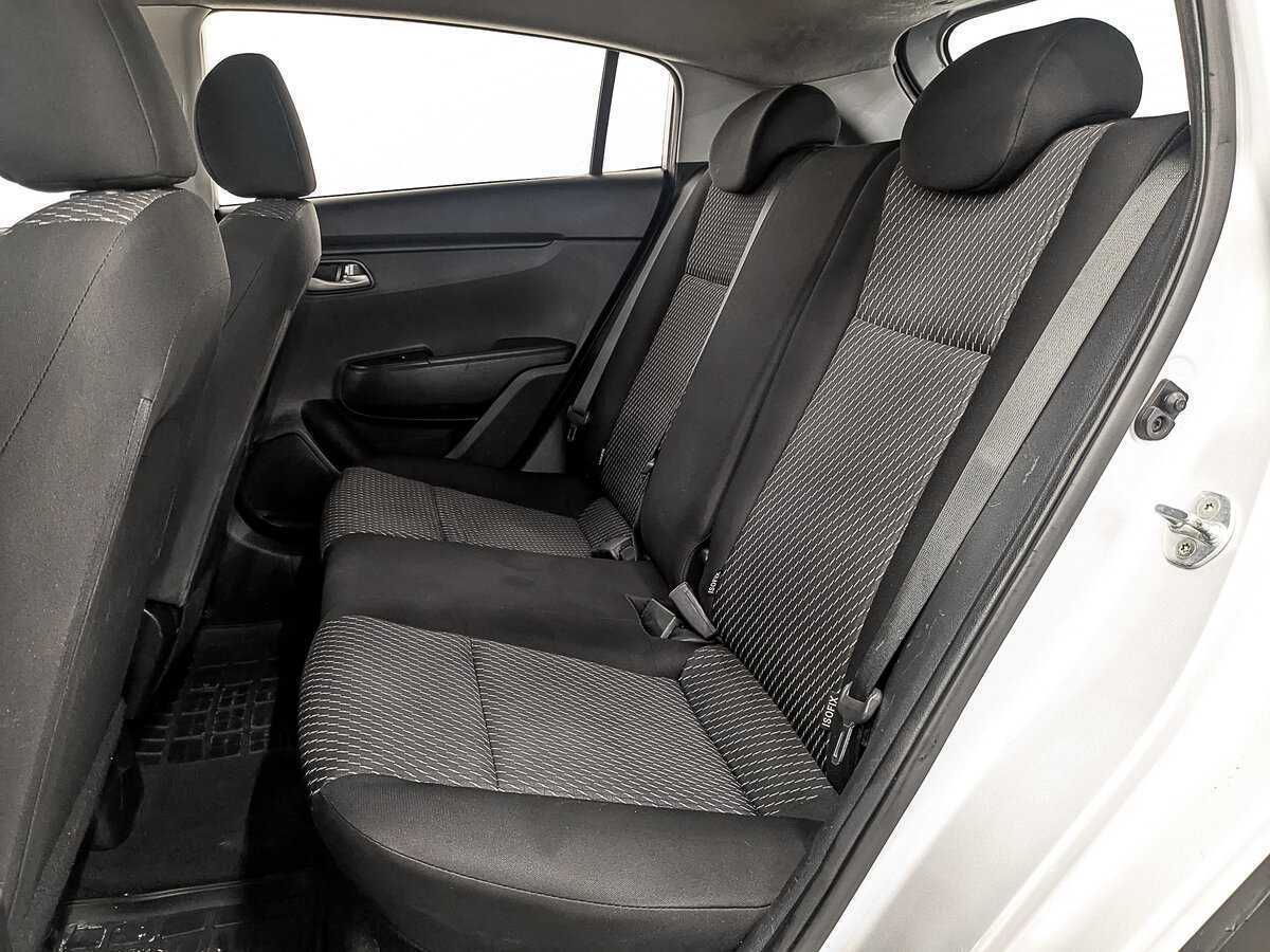 Kia Rio X-Line, 2020 Фото №18