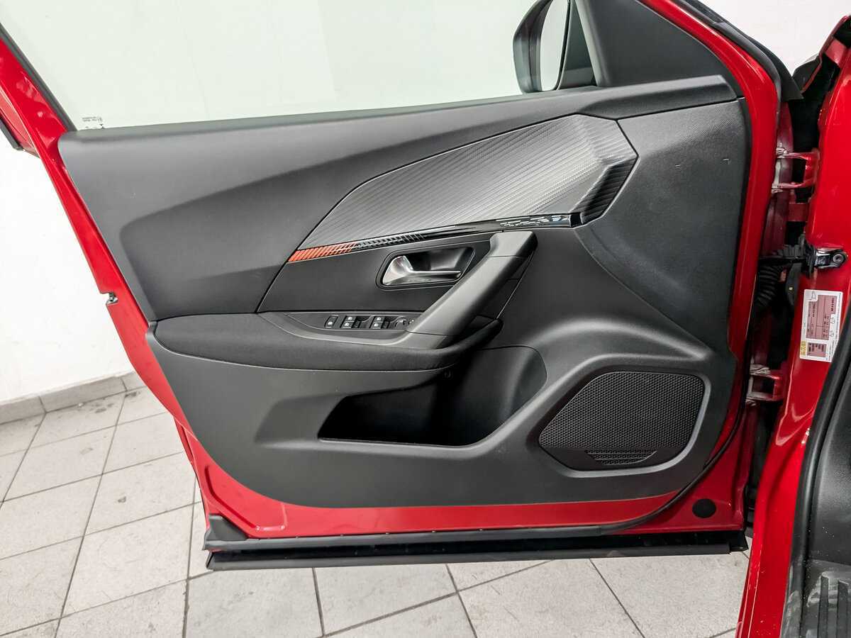 Peugeot 2008 6AT, 2022 Фото №17