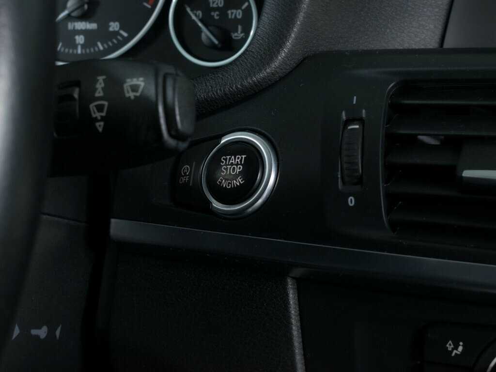 BMW X3 20i xDrive, 2012 Фото №15