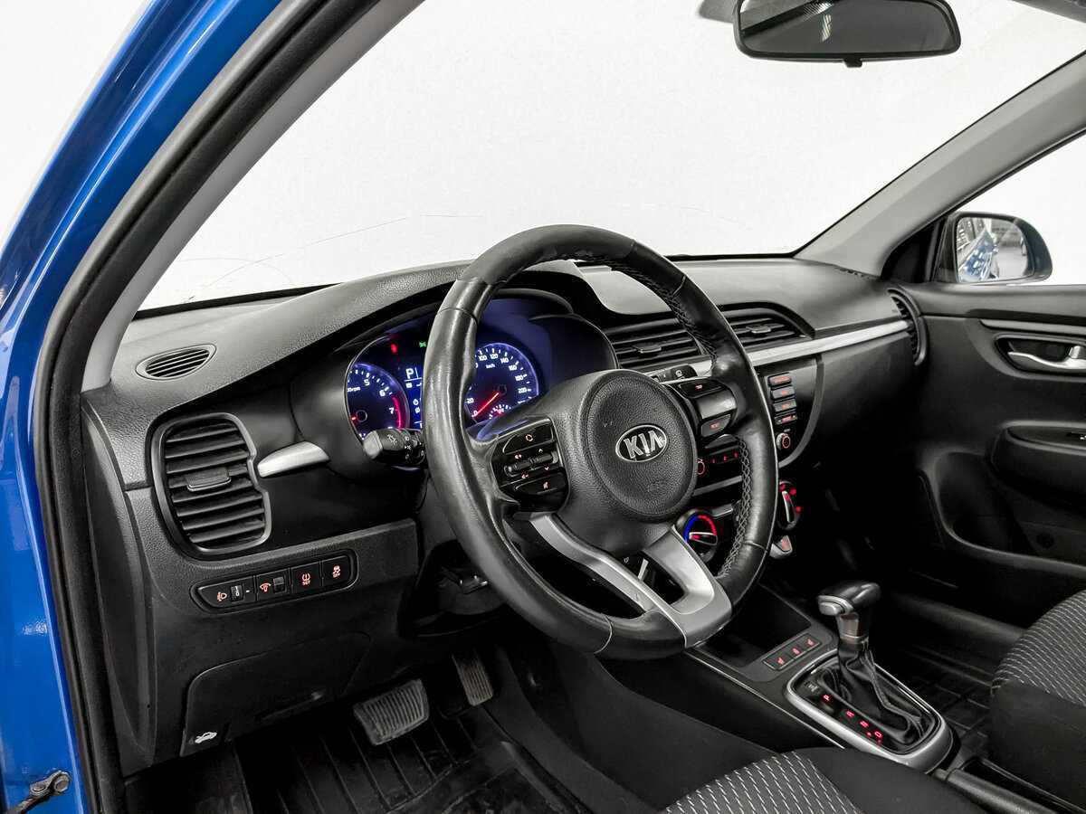 Kia Rio X-Line, 2020 Фото №16