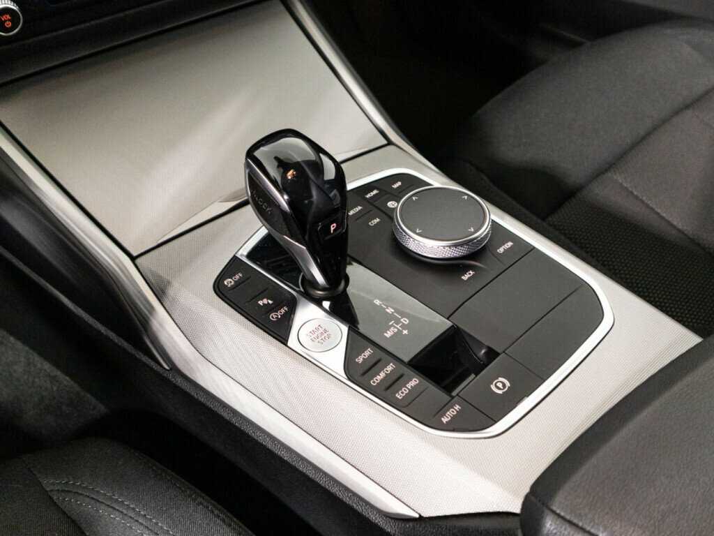 BMW 3 серии 318d, 2019 Фото №20