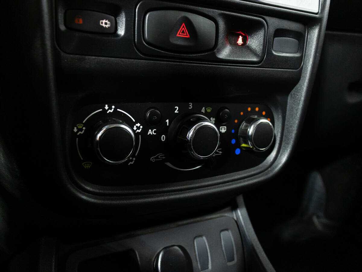 Renault Duster, 2015 Фото №16