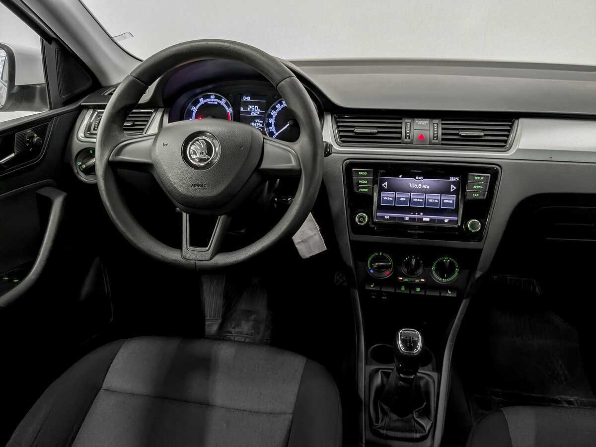 Skoda Rapid, 2017 Фото №26