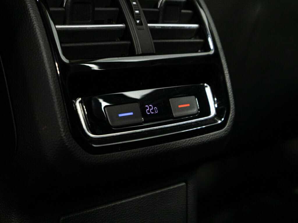 Volkswagen Passat, 2016 Фото №21