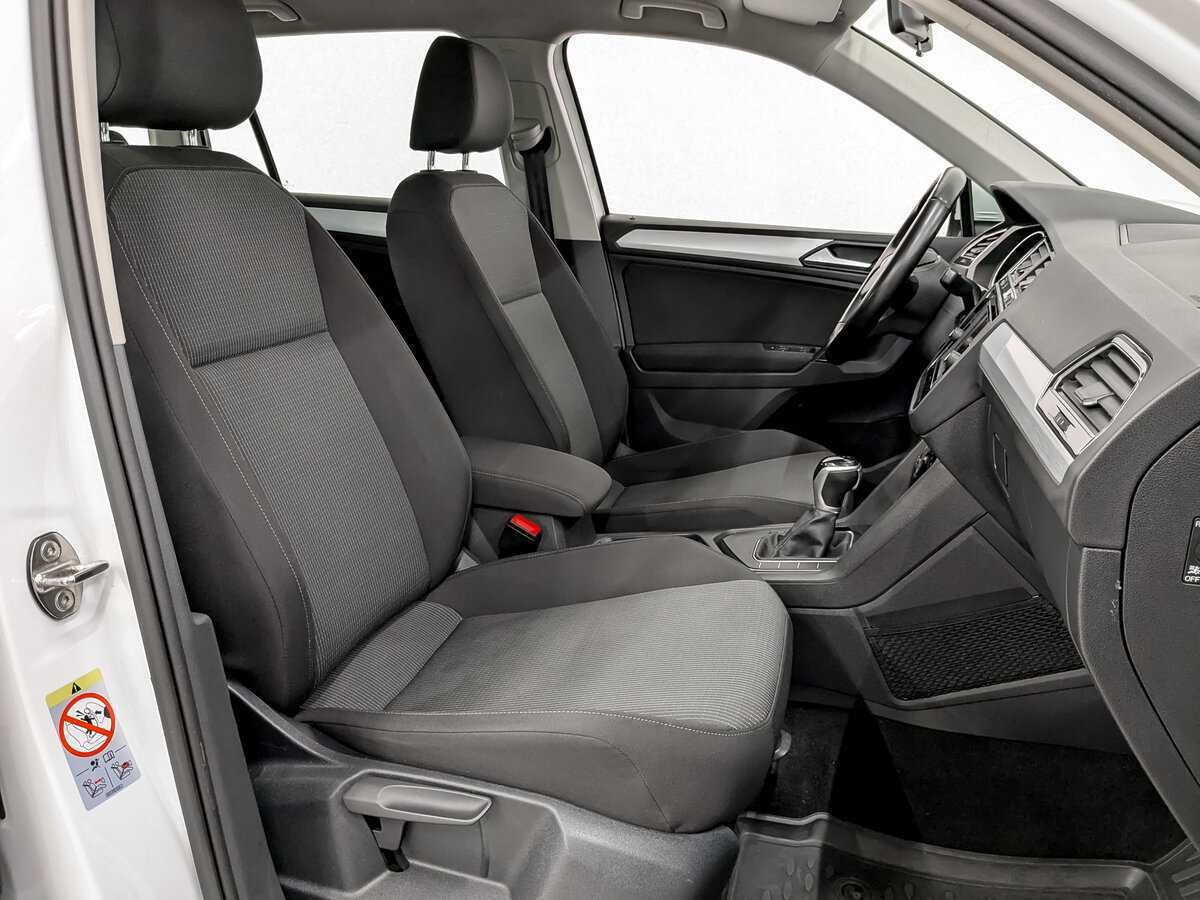 Volkswagen Tiguan, 2021 Фото №23