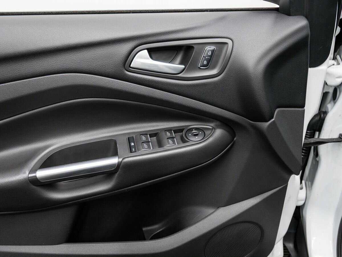 Ford Kuga, 2015 Фото №15