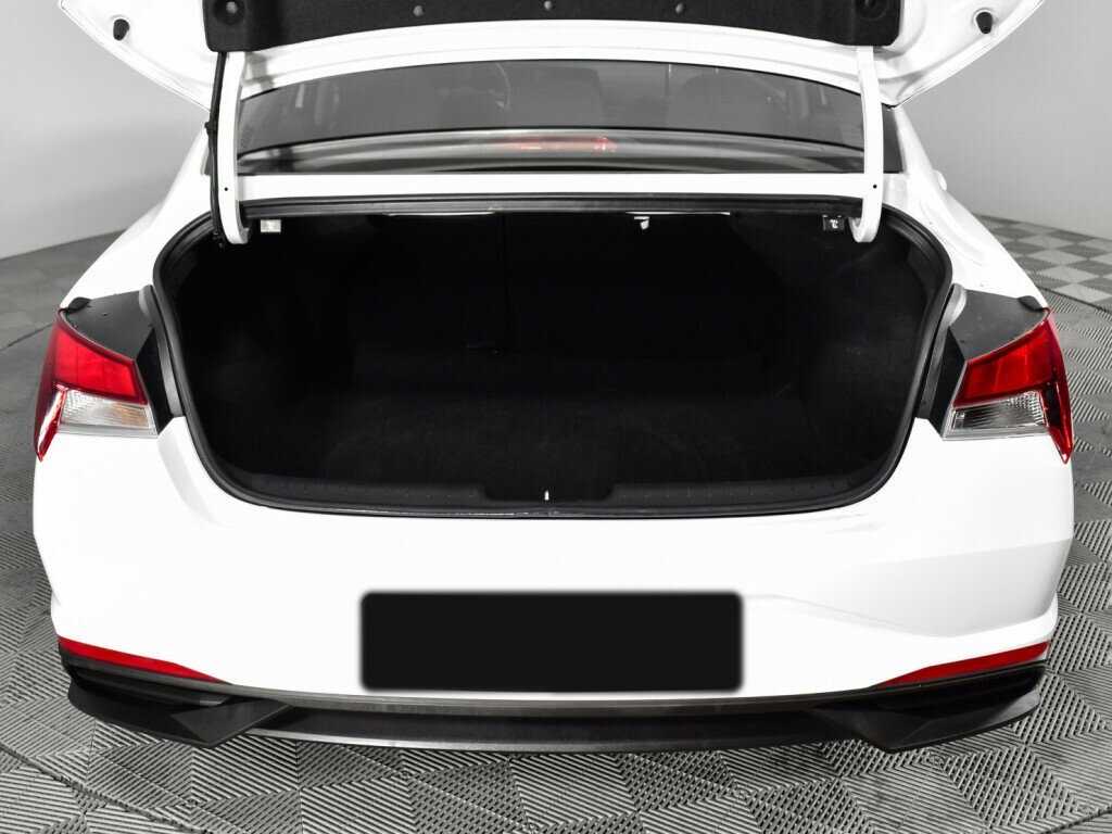 Hyundai Elantra, 2021 Фото №15