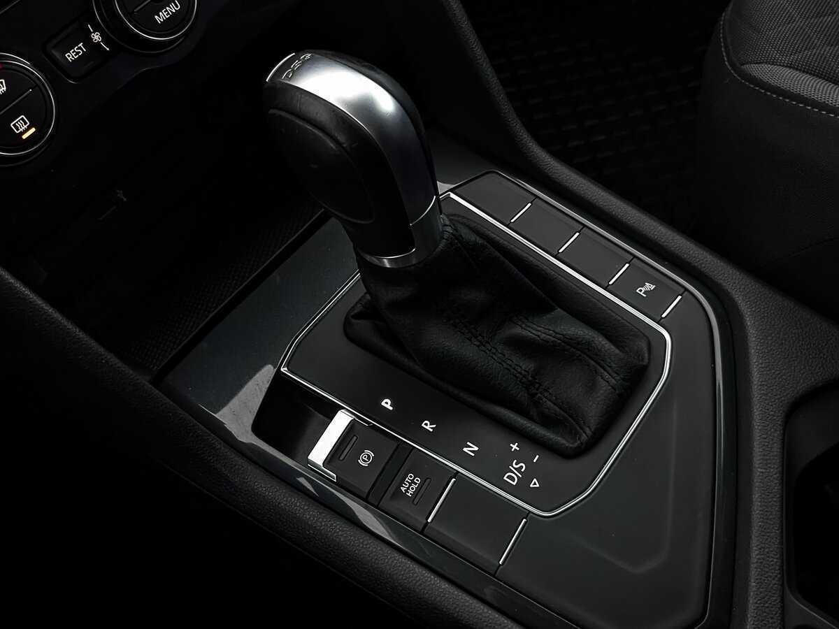 Volkswagen Tiguan, 2018 Фото №25