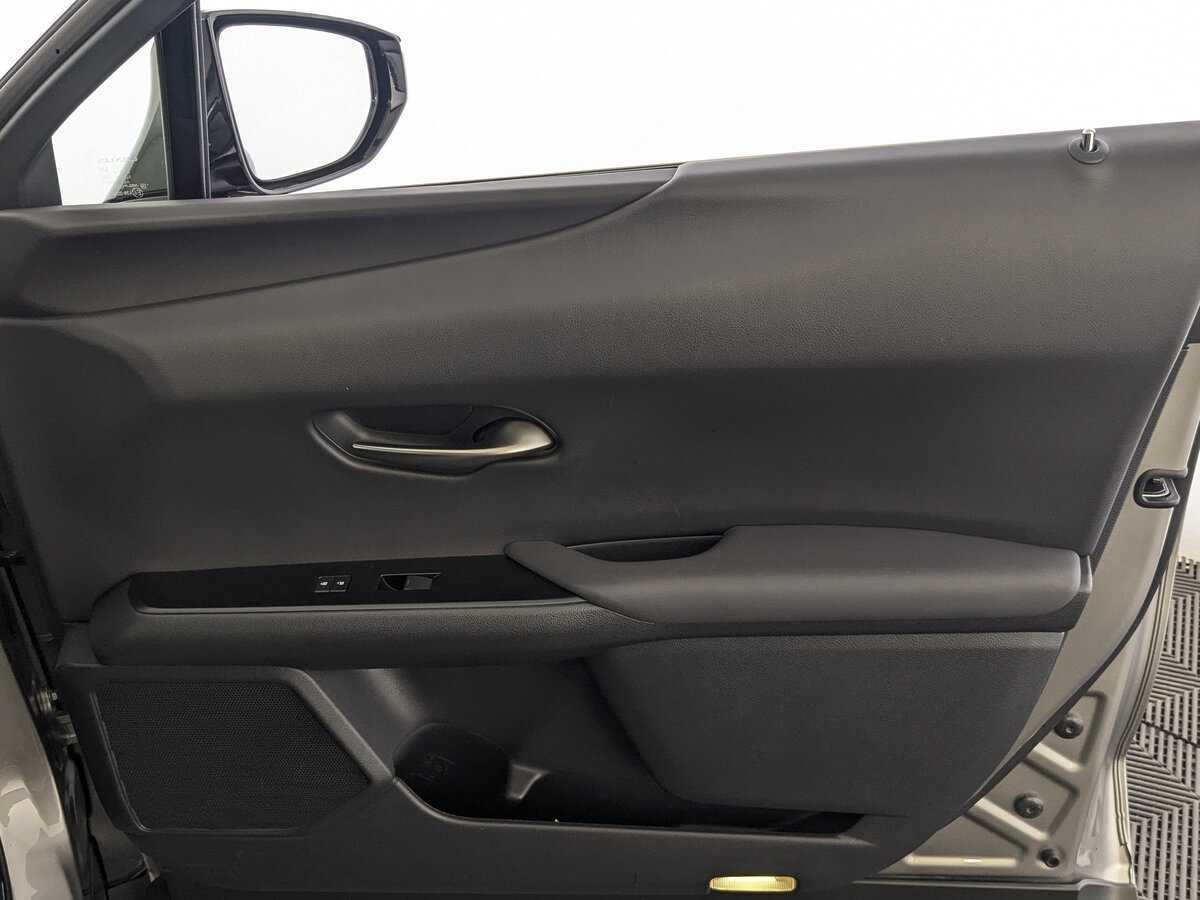 Lexus UX 200, 2020 Фото №24