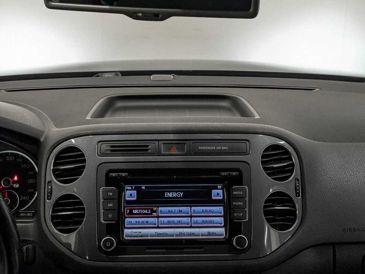 Volkswagen Tiguan, 2015 Фото №17