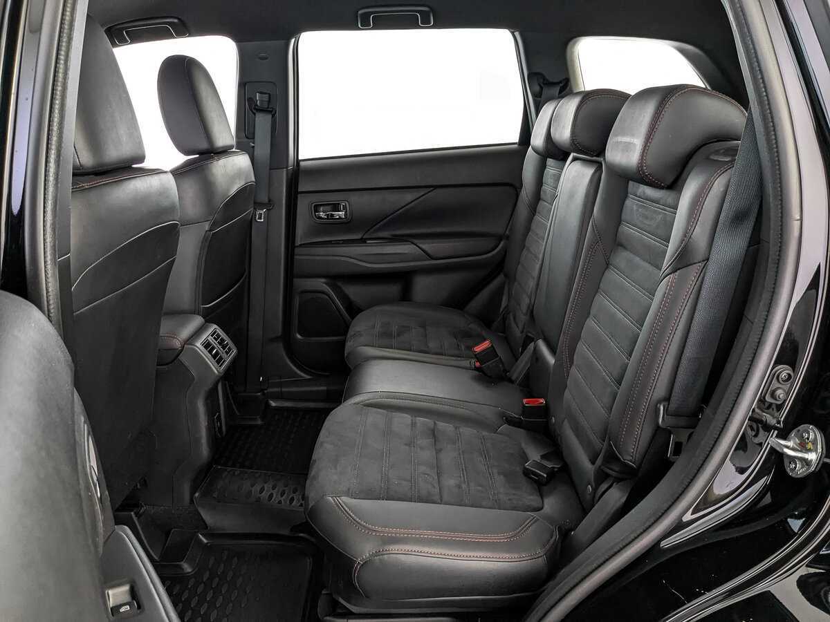 Mitsubishi Outlander, 2021 Фото №18