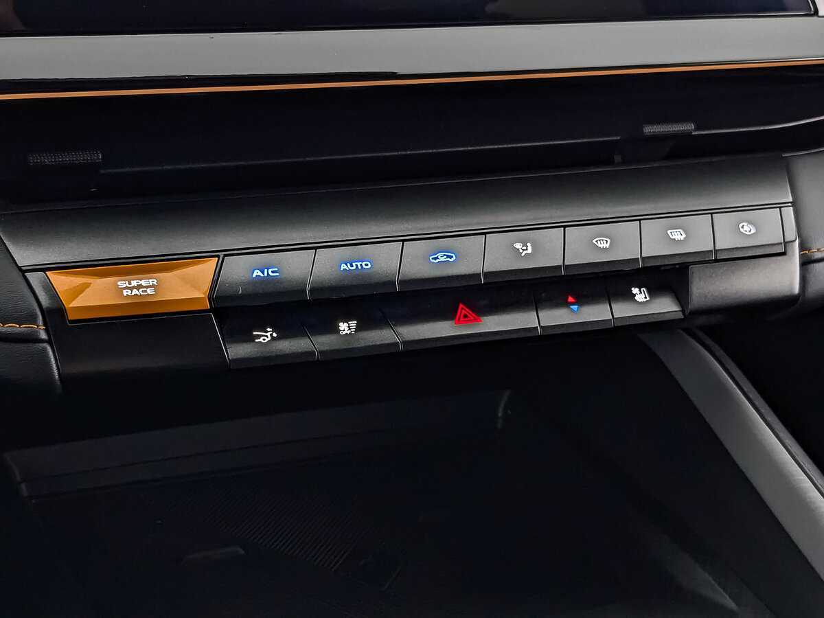 Changan UNI-V, 2023 Фото №21