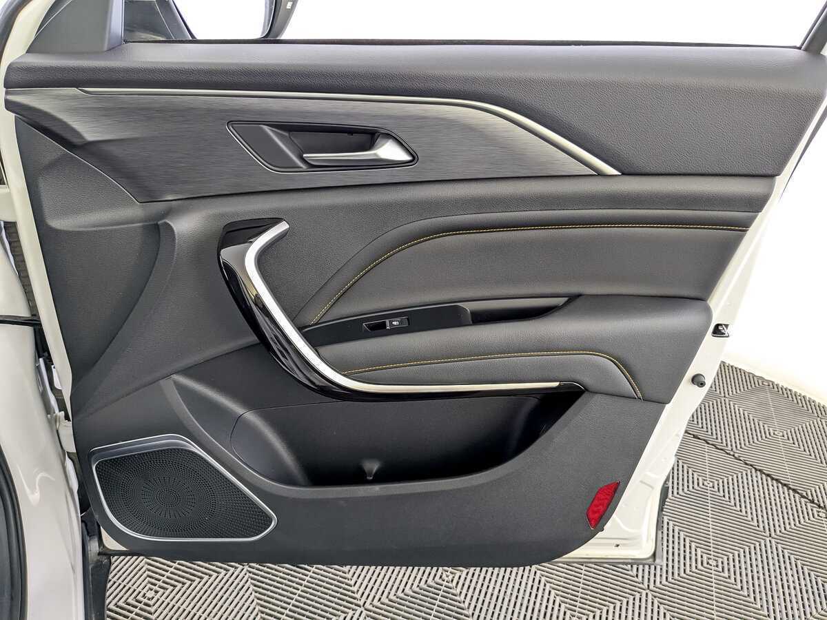 FAW Bestune T77, 2021 Фото №23