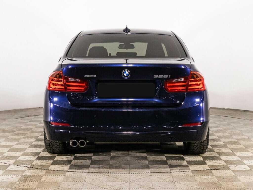 BMW 3 серии 328i xDrive, 2012 Фото №6