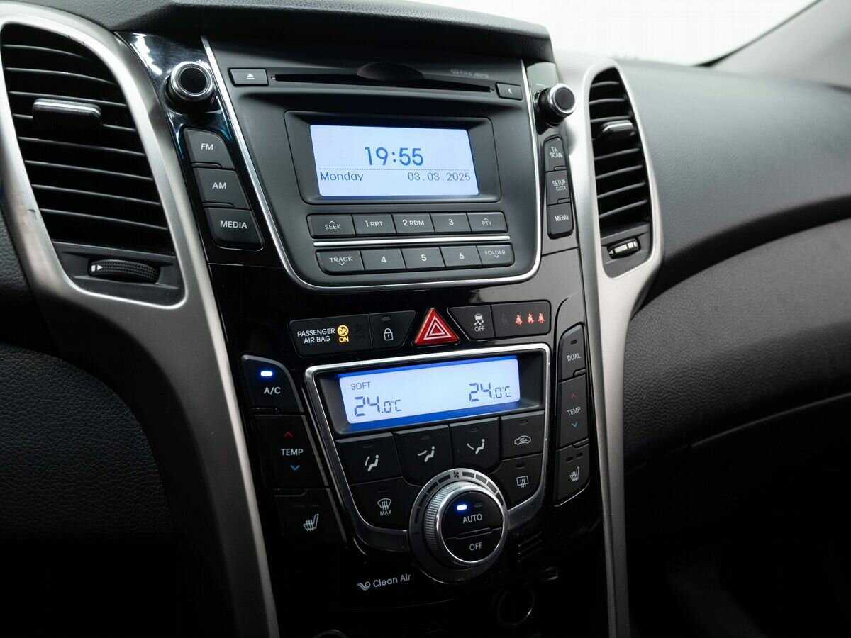 Hyundai i30, 2013 Фото №17