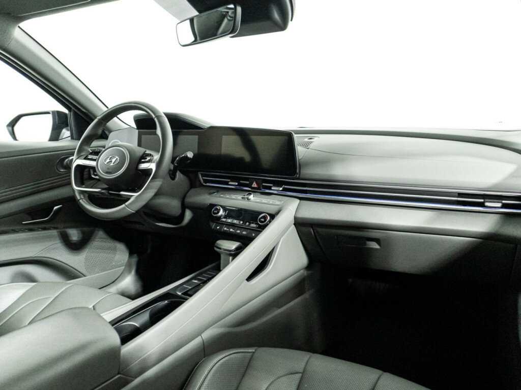 Hyundai Elantra, 2021 Фото №9