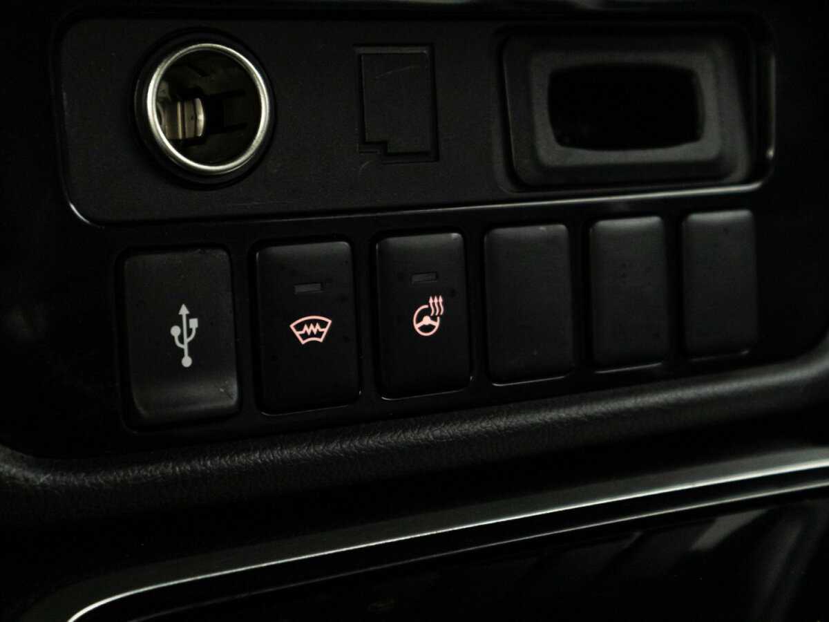 Mitsubishi Outlander, 2021 Фото №17