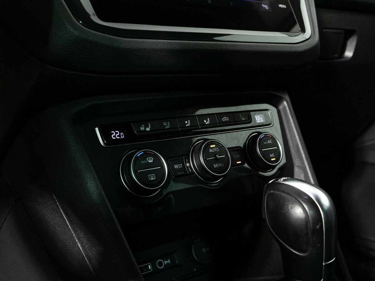 Volkswagen Tiguan, 2019 Фото №20