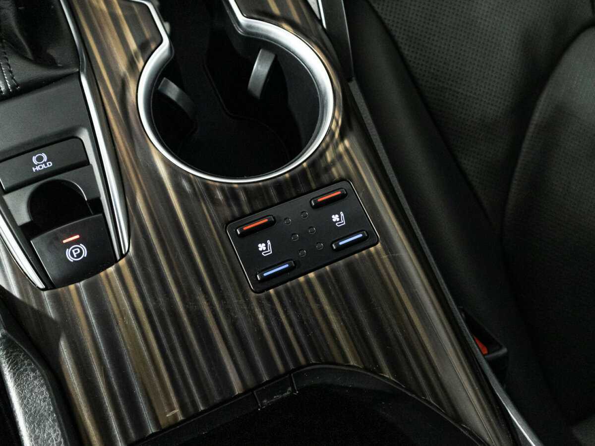 Toyota Camry, 2018 Фото №21