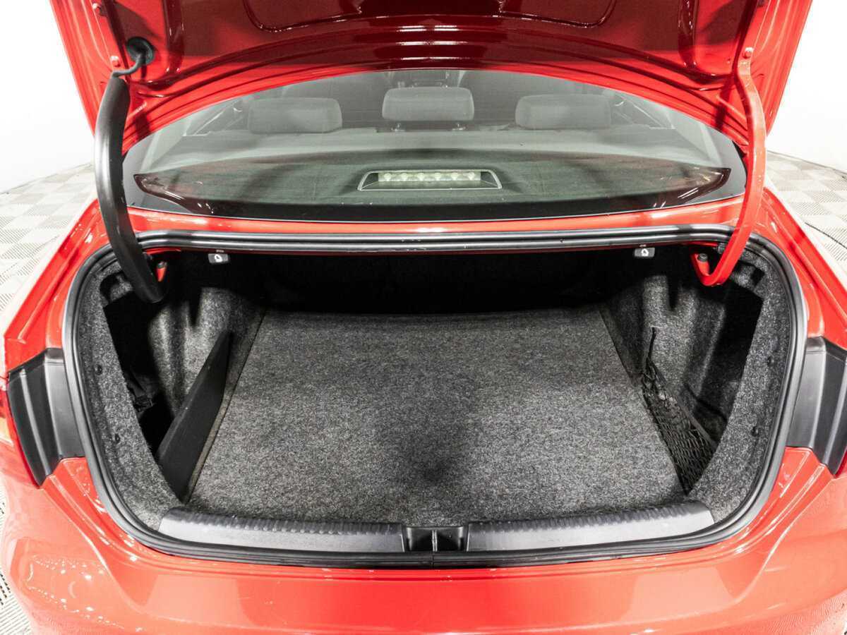 Volkswagen Jetta, 2012 Фото №15