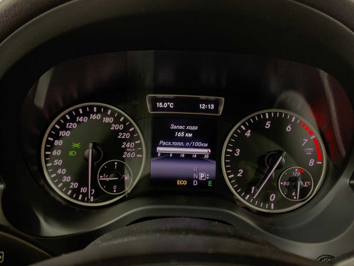 Mercedes-Benz A-Класс 180, 2013 Фото №14