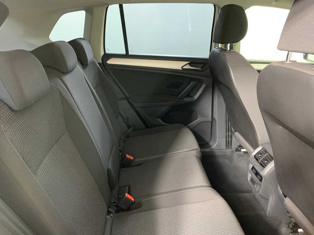 Volkswagen Tiguan, 2018 Фото №18