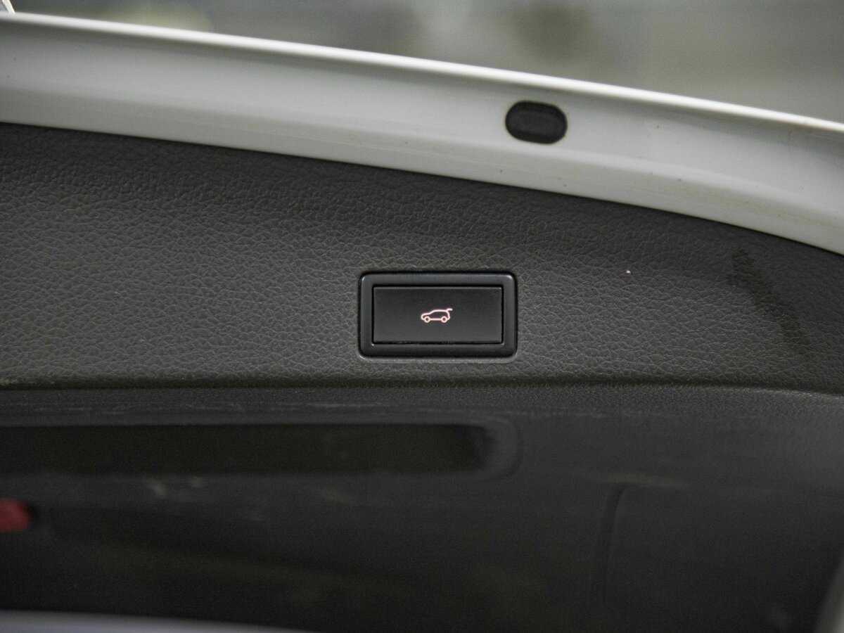 Volkswagen Touareg, 2013 Фото №21