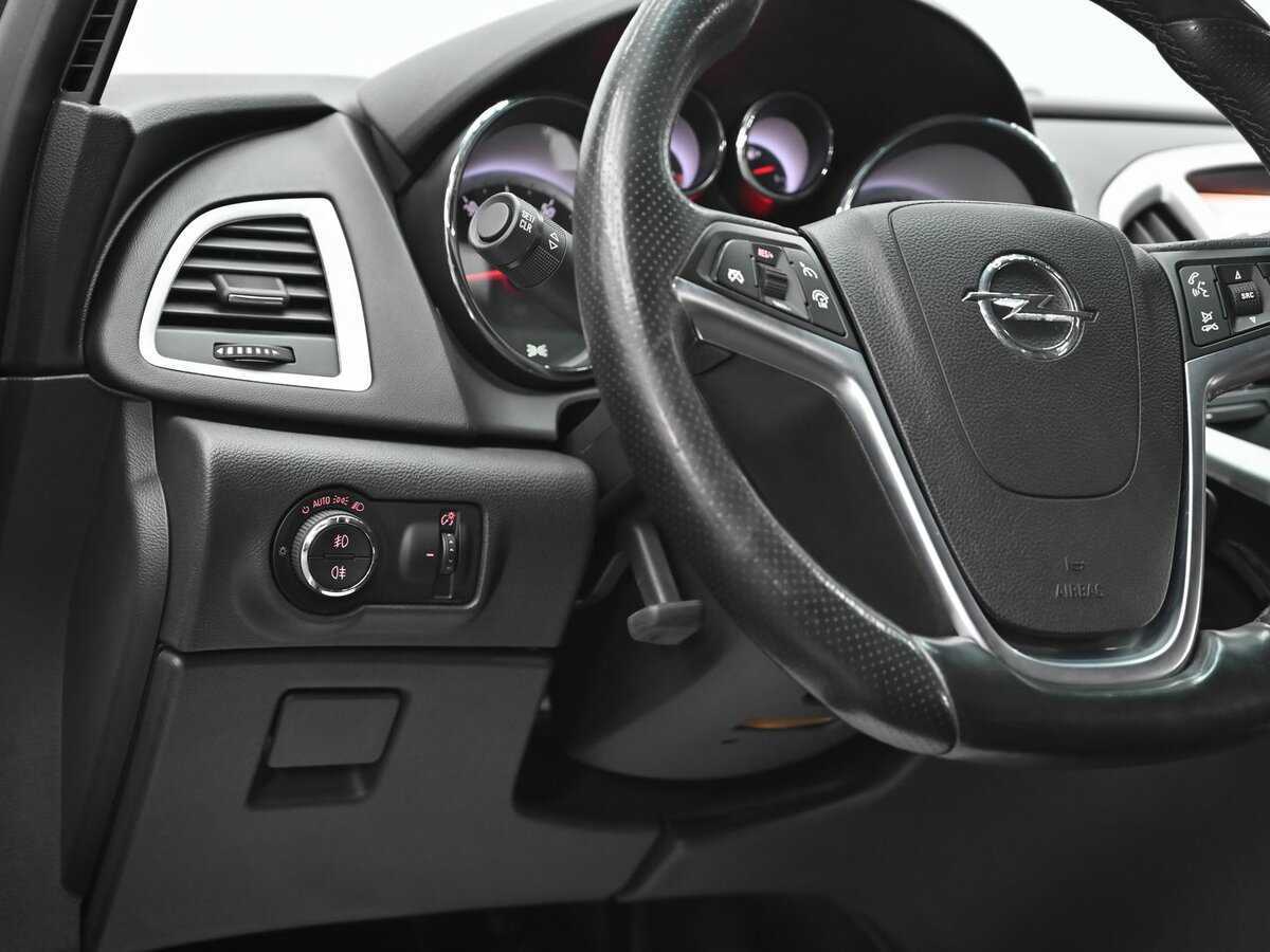 Opel Astra GTC, 2012 - 110 500 км. | Фото №7