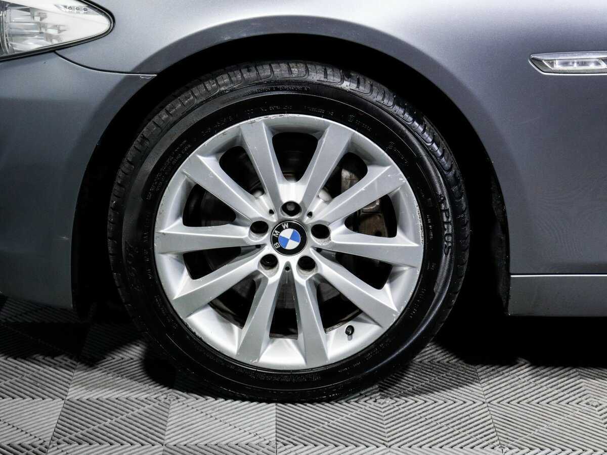 BMW 5 серии 520i, 2013 Фото №12