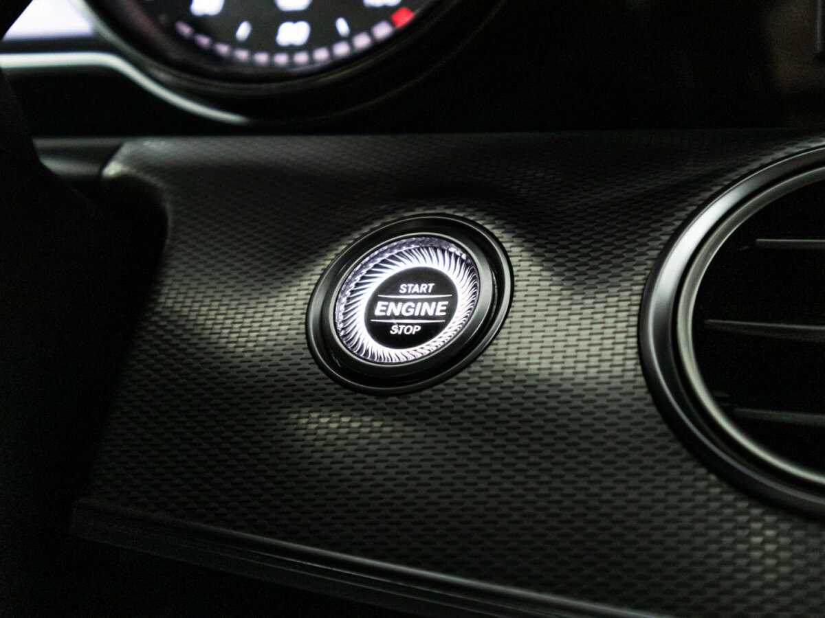 Mercedes-Benz E-Класс 200, 2019 Фото №17