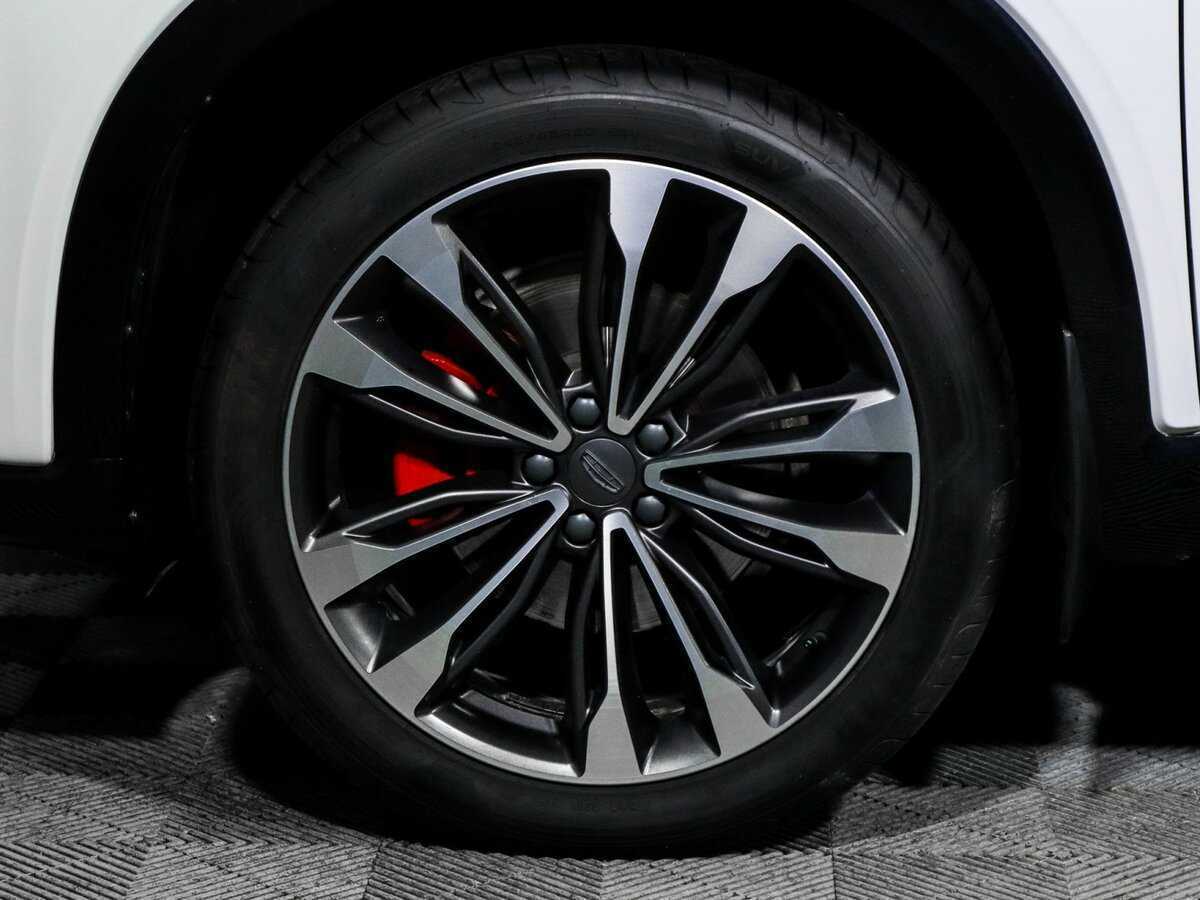 Geely Tugella, 2023 Фото №15