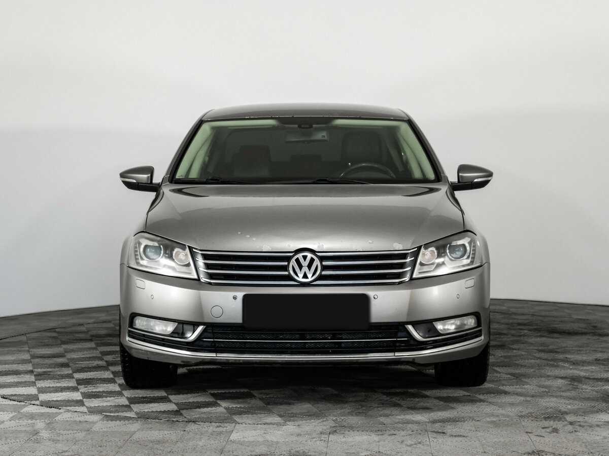 Volkswagen Passat, 2012 - 245 842 км. | Фото №2