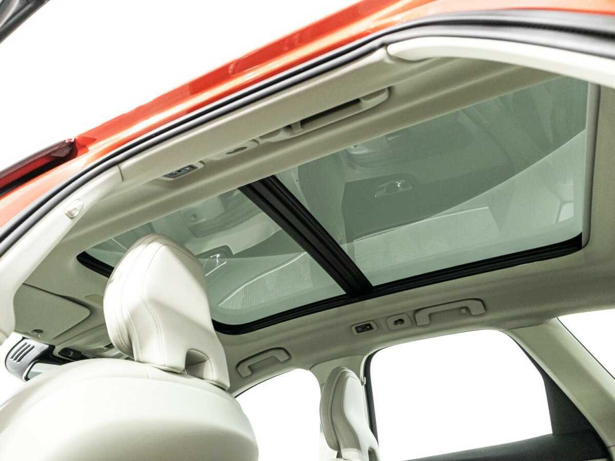 Volvo XC60, 2019 Фото №17