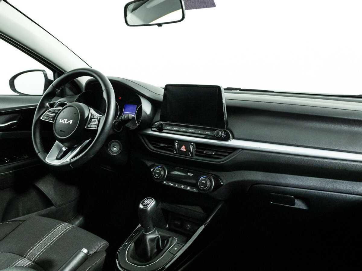 Kia Cerato, 2022 Фото №9