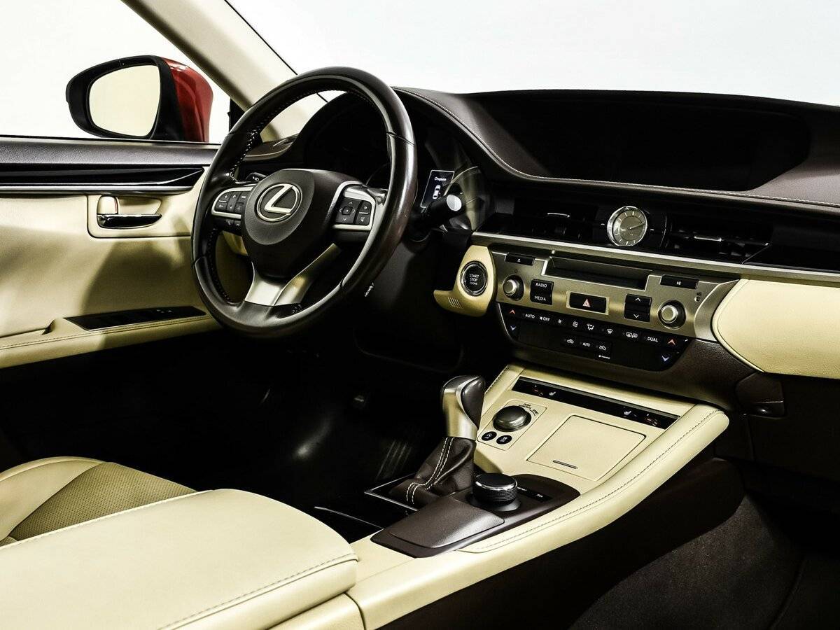 Lexus ES 200, 2016 Фото №9