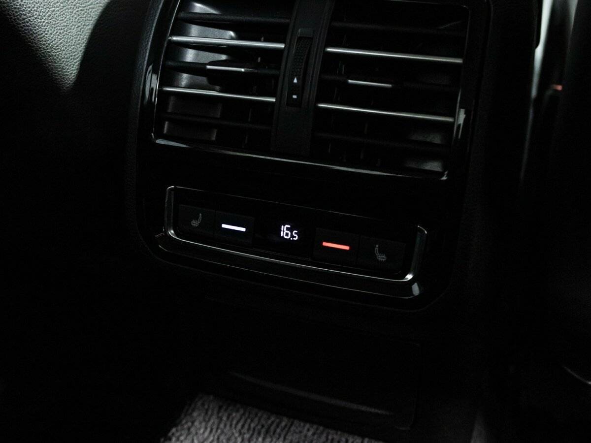 Volkswagen Passat, 2016 Фото №22