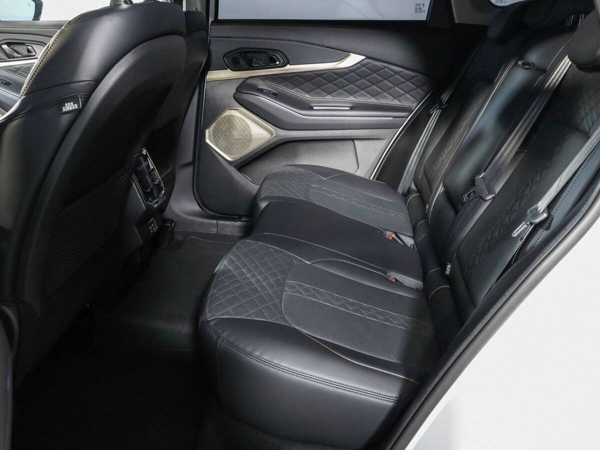 Exeed TXL, 2023 Фото №10