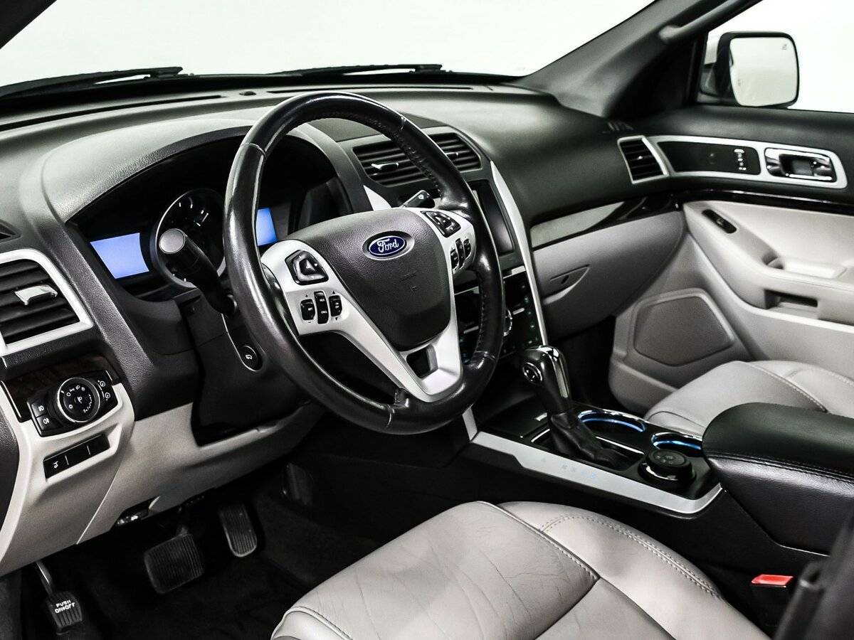 Ford Explorer, 2012 Фото №12