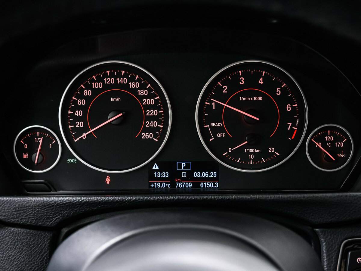 BMW 3 серии 320i xDrive, 2018 Фото №10