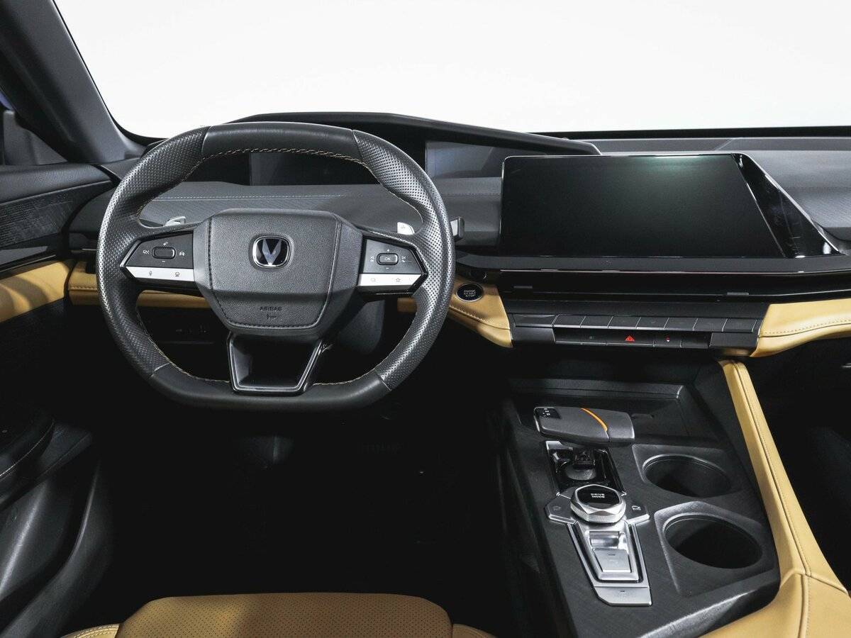 Changan UNI-V, 2022 Фото №9