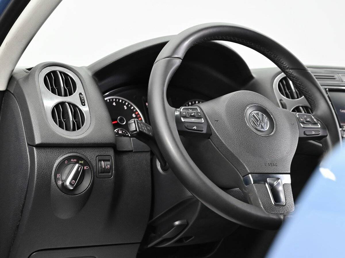 Volkswagen Tiguan, 2012 Фото №9