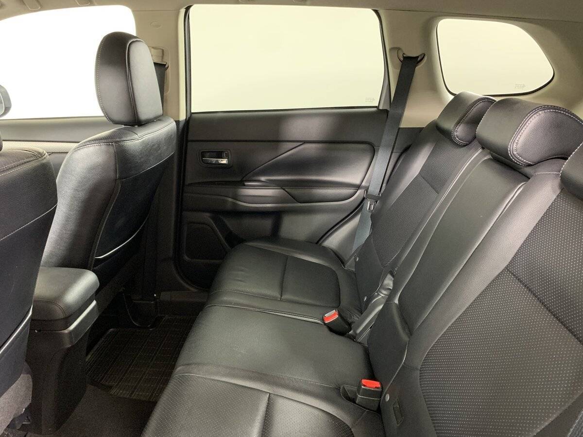 Mitsubishi Outlander, 2013 Фото №18