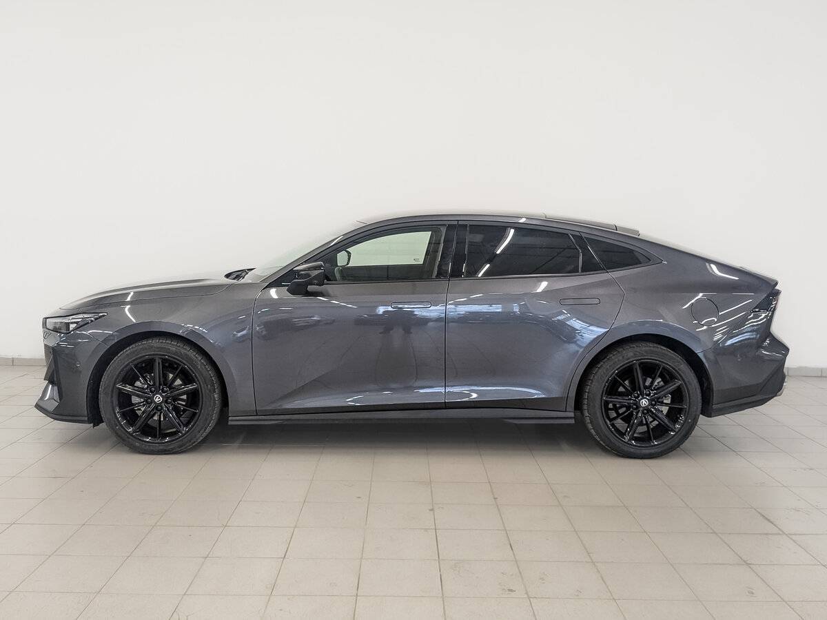 Changan UNI-V, 2024 Фото №8