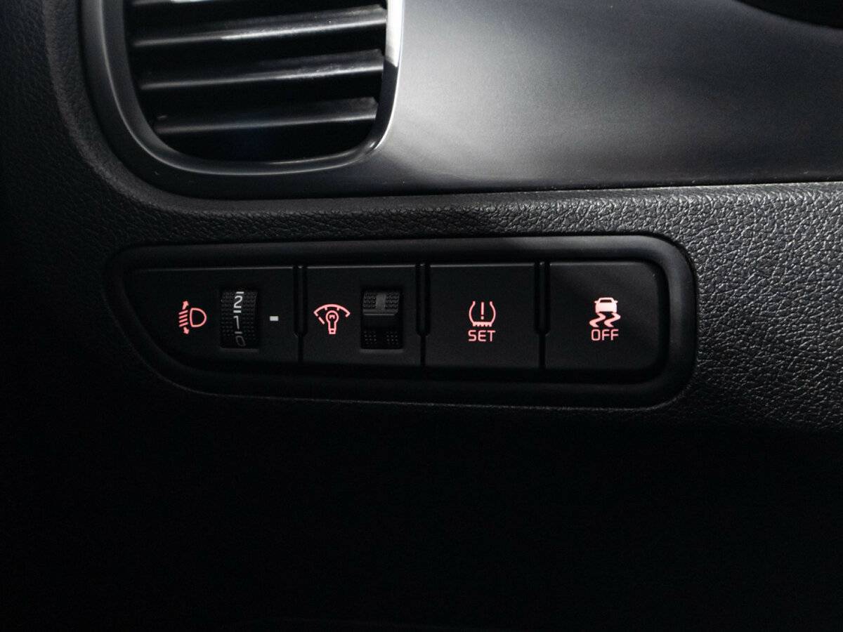 Kia Rio, 2020 Фото №19