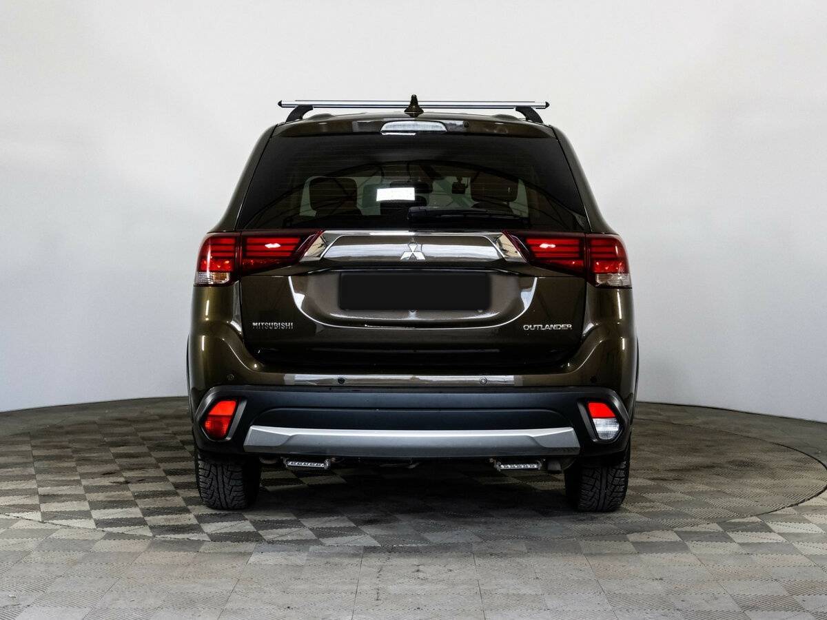 Mitsubishi Outlander, 2018 - 235 934 км. | Фото №6